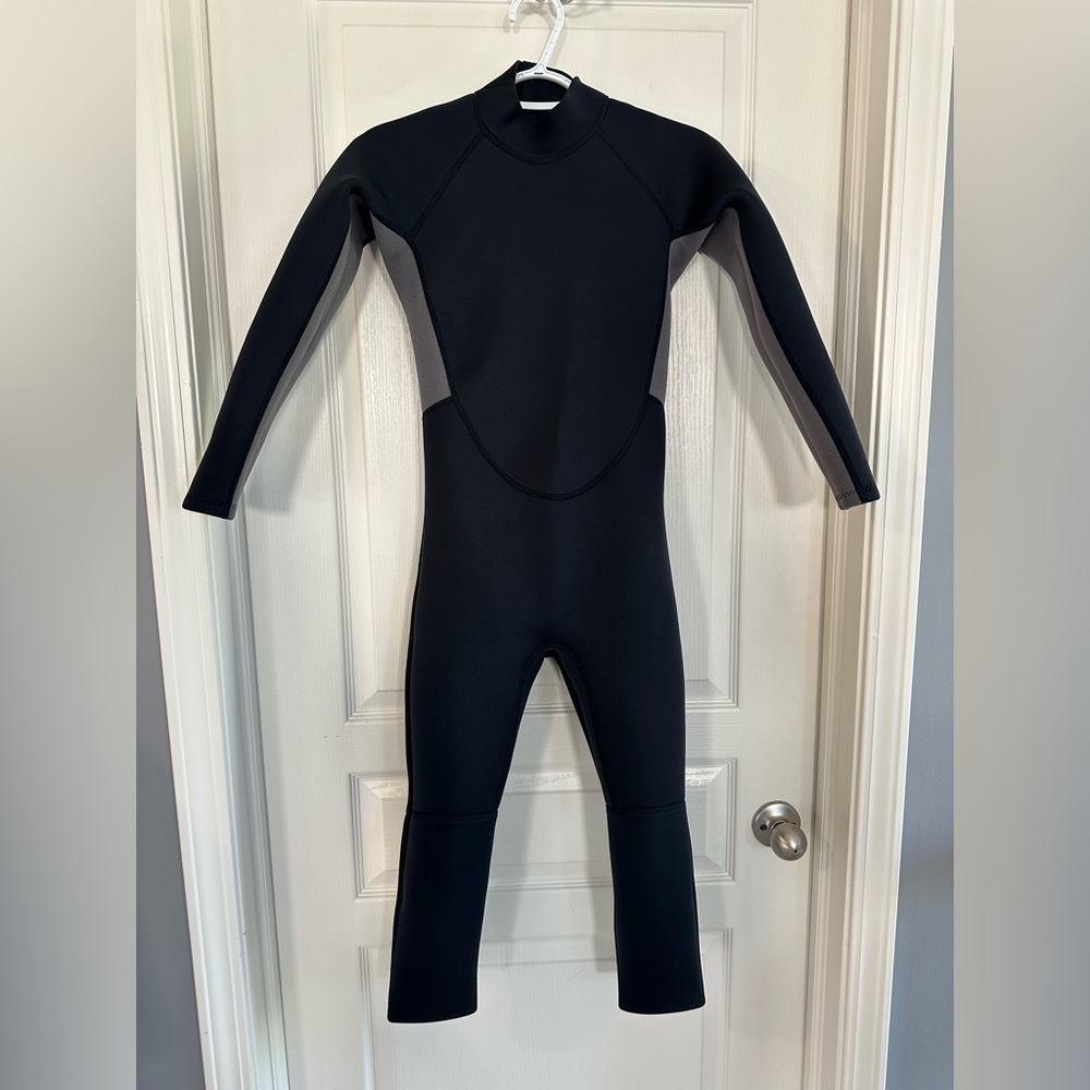 Realon Boy’s 3MM Thick Full Wetsuit – Size 2XL – Black & Gray – NWOT